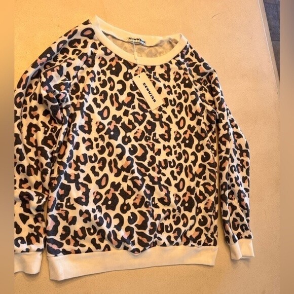 Women's Elegant Leopard-Print Pullover SweaterLeopard print Sweater Size S. - Picture 2 of 7
